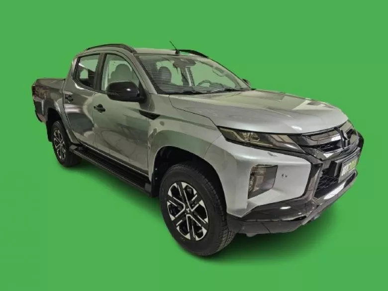 Mitsubishi - L200 TRITON SPORT HPE S 4X4 2.4